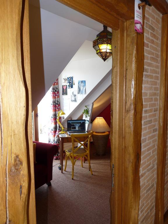 Chambres D'Hotes La Breachere Yvré-lʼÉvêque Exterior foto